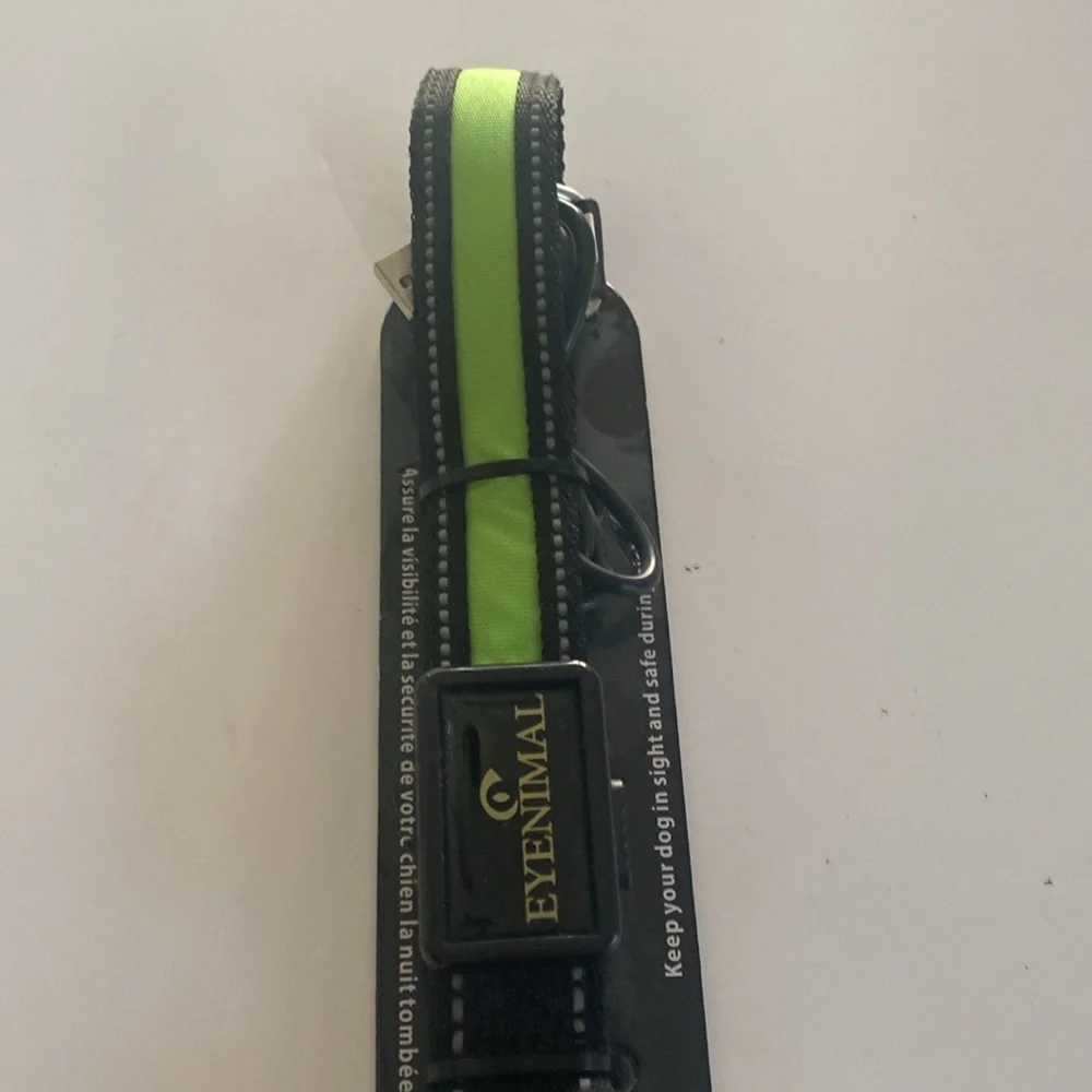 Eyenimal Black and Green Dog Collar with Rechargeable Flashing Light.NWOT
